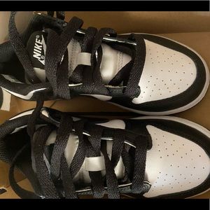 Nike Dunk Low Retro ( never before worn, Youth size 12)